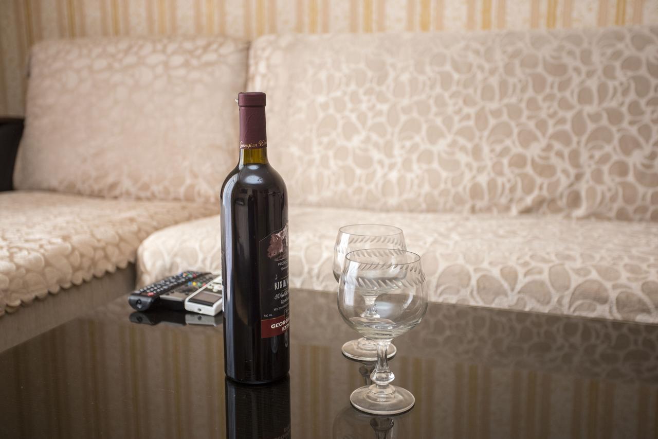 Apartment On Sherif Khimshiashvili Street 15B บาทูมิ ภายนอก รูปภาพ